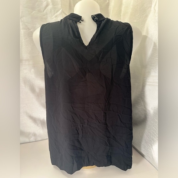 Alone and Sadie women’s thin blouse with embroidered patch. Size large - Picture 4 of 5